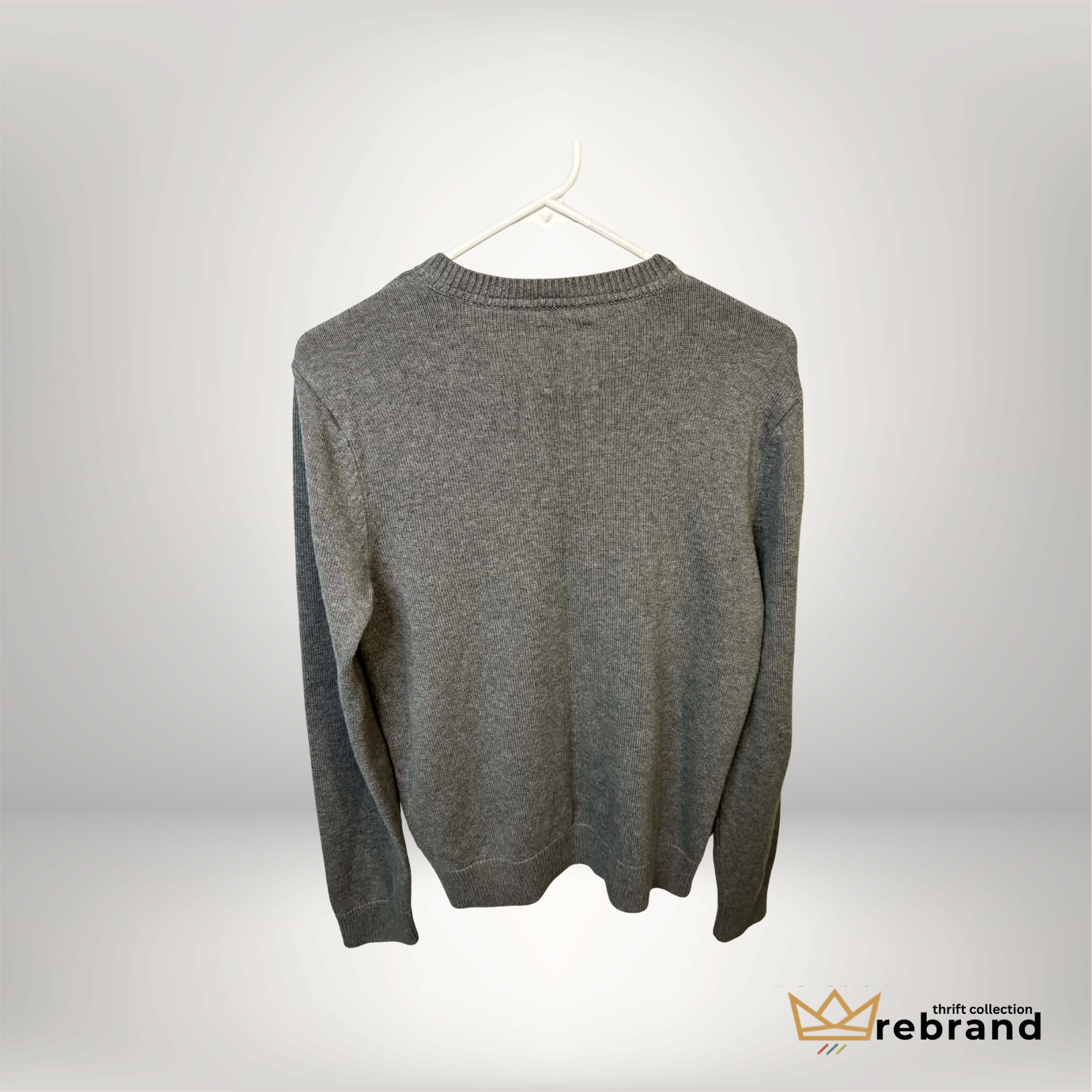 Levi’s Grey V-Neck Knit Sweater – Classic Logo Pullover | Size Small