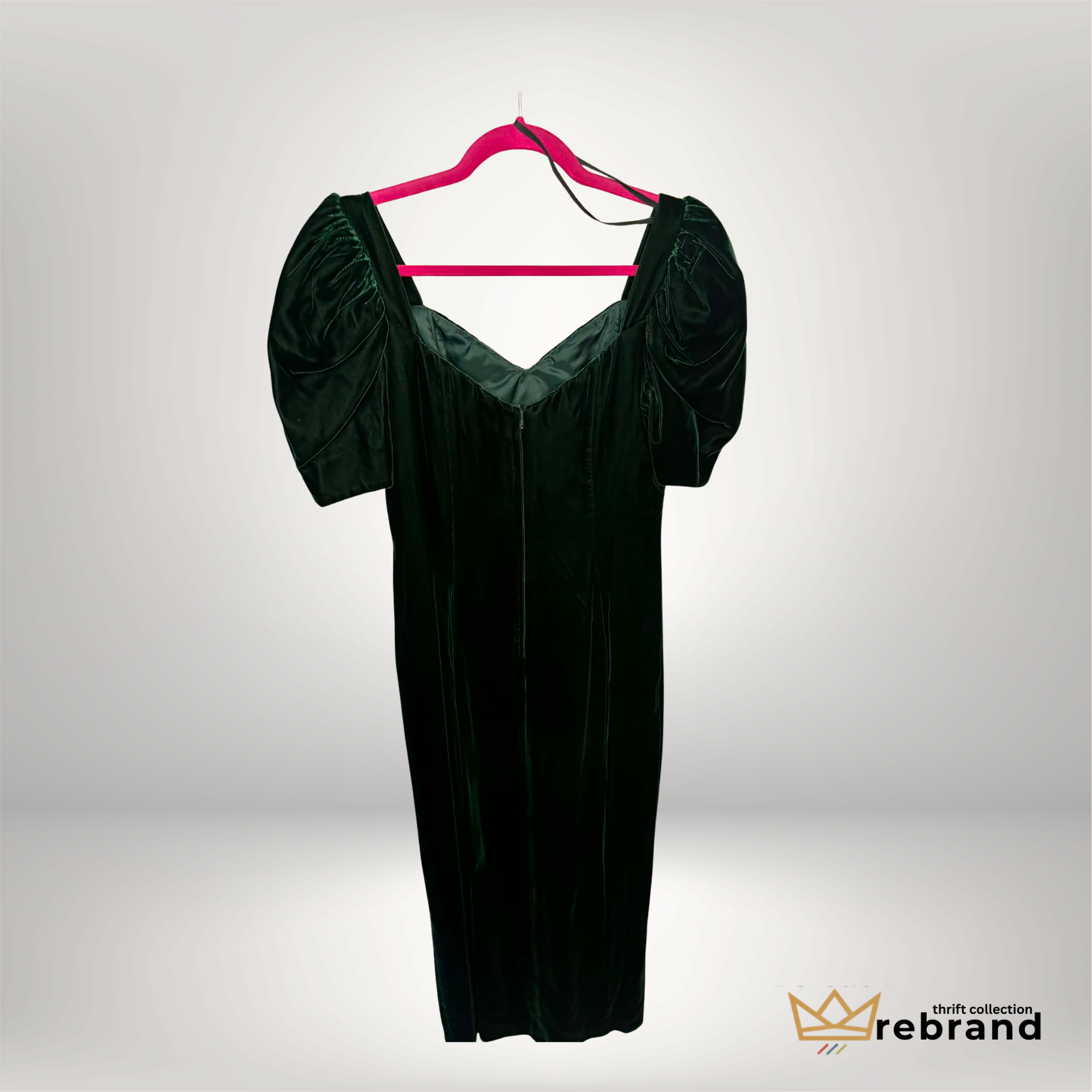 Vintage Emerald Velvet Dress – Nu-Mode Toronto – Pearl Brooch Detail – Puff Sleeve Evening Dress